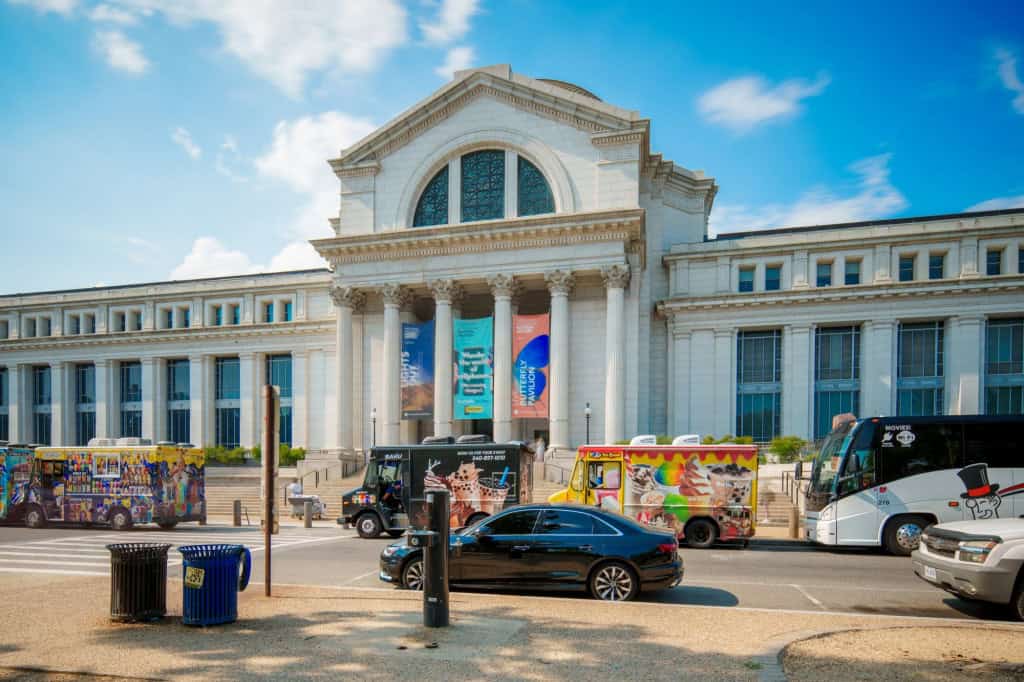 Smithsonian 