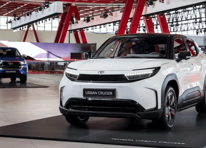 Toyota testa novo SUV crossover e amplia planos de eletrificação até 2027