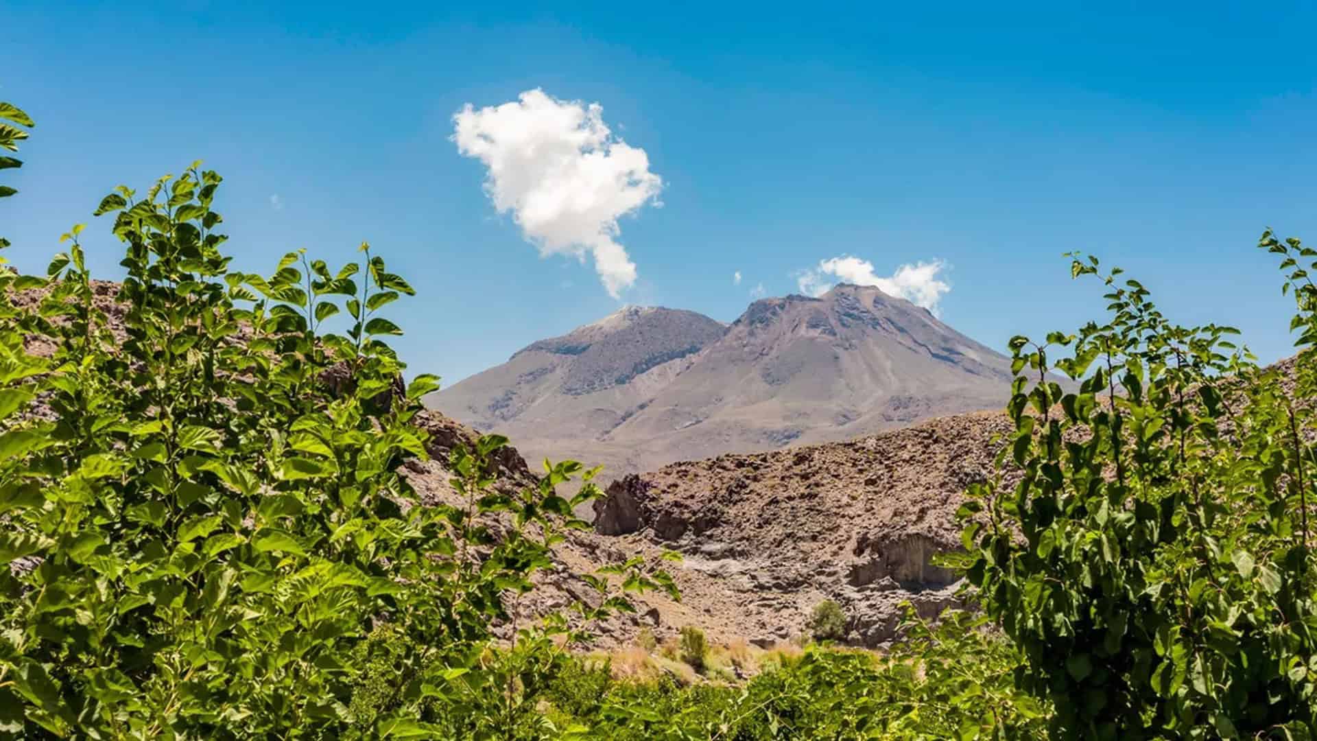 vulcao-taftan-1920x1080