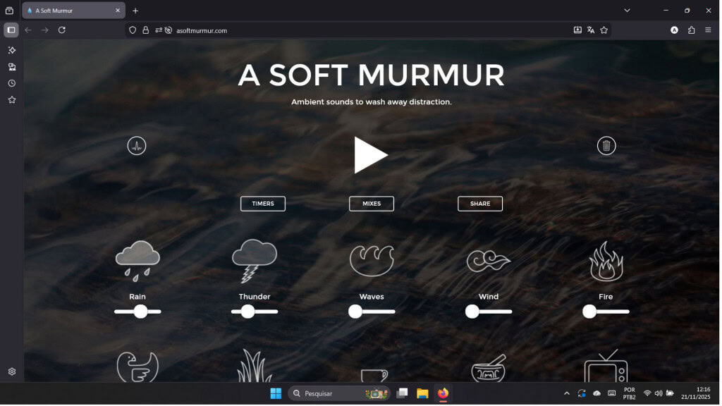 Captura de tela do site A Soft Murmur, com ícones de som como chuva e trovão.