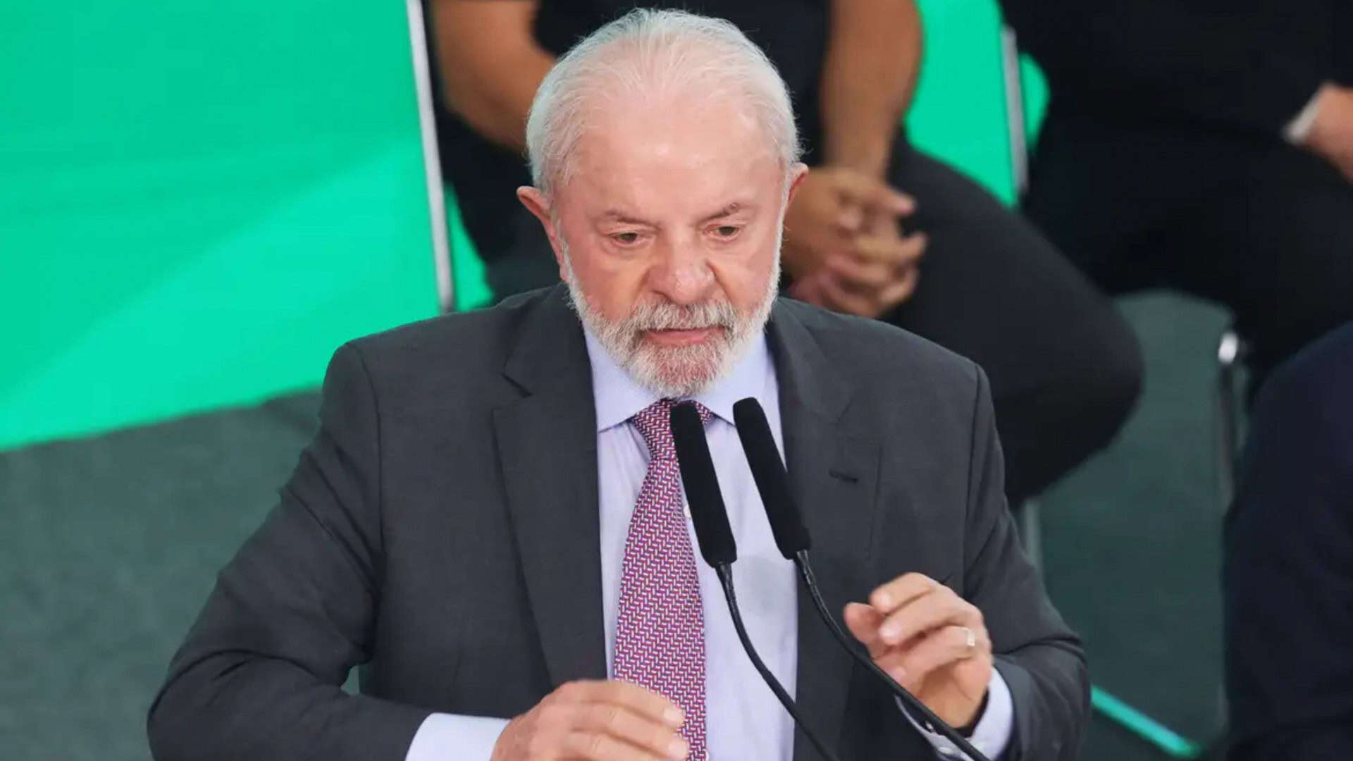 Luiz Inácio Lula da Silva falando em evento