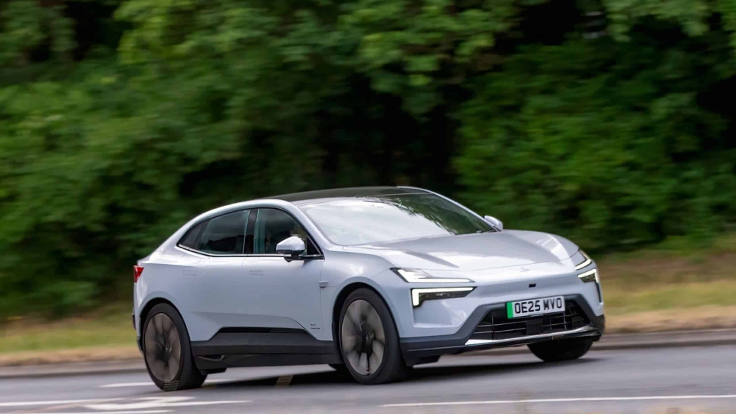 Google lança recurso de orientação de faixa para o carro elétrico Polestar 4 nos EUA e na Suécia