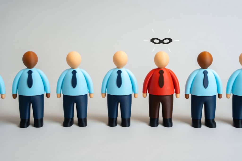 Quando o agressor tem acesso interno, sistemas de defesa perdem eficácia — um dos motivos que tornam esses incidentes tão desafiadores.