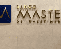 Fachada do Banco Master