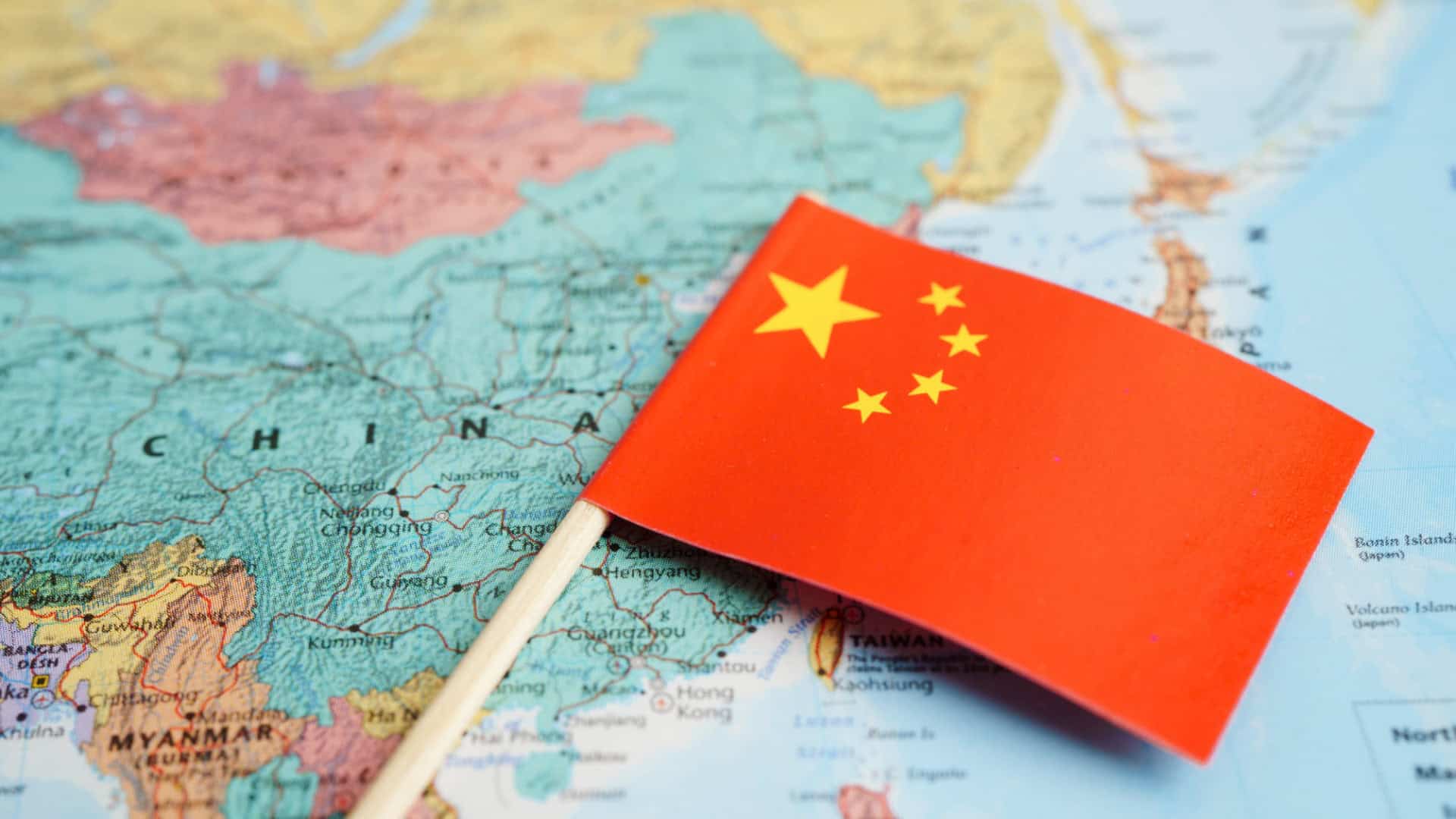 bandeira-china-shutterstock_2524333393-1920x1080
