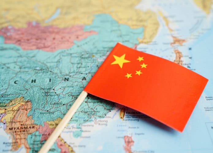 bandeira-china-shutterstock_2524333393-695x500