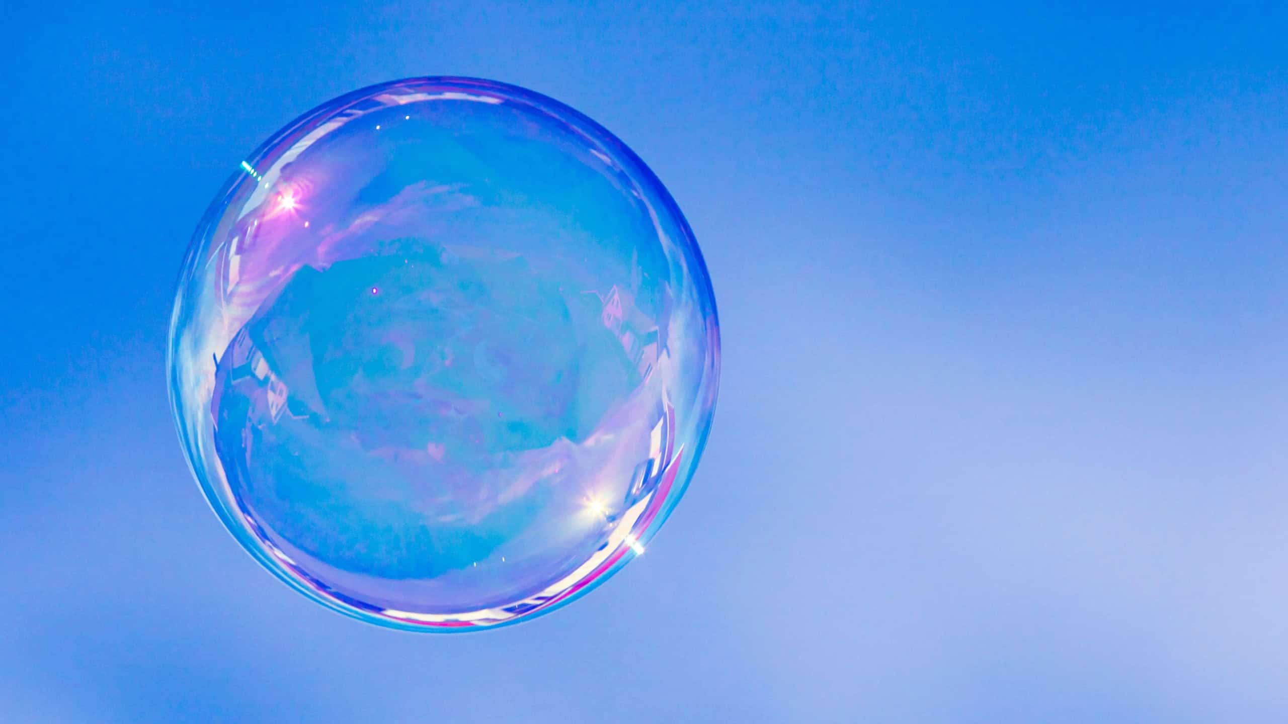 Por que as bolhas de sabão são redondas? - Olhar Digital