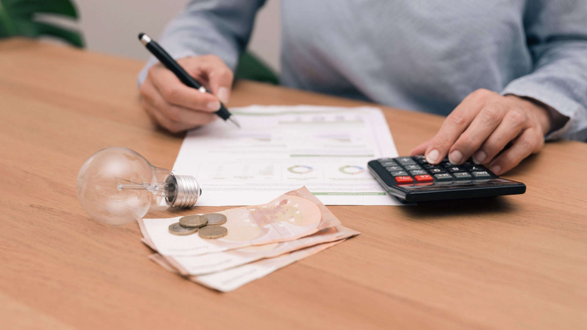 Conta de luz terá cobrança por horário de consumo a partir de 2026