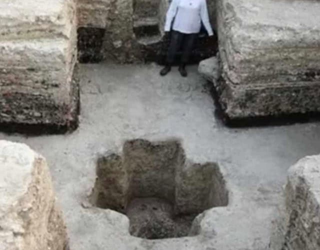 Capa - monumento maia