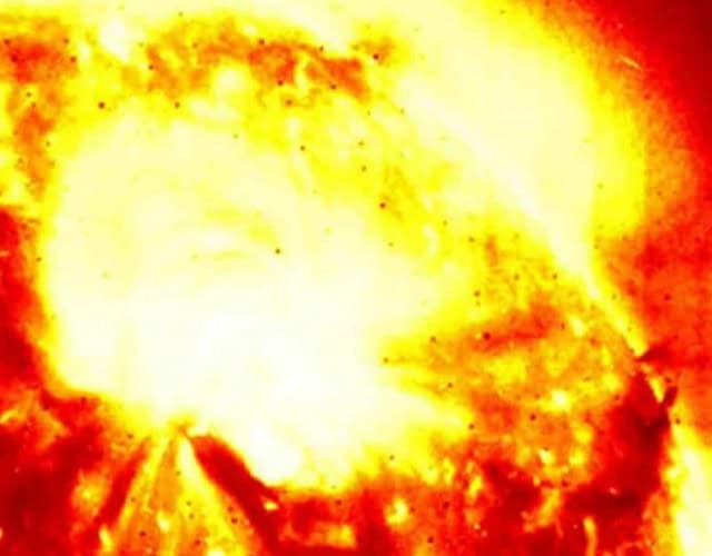 Capa - tempestade solar