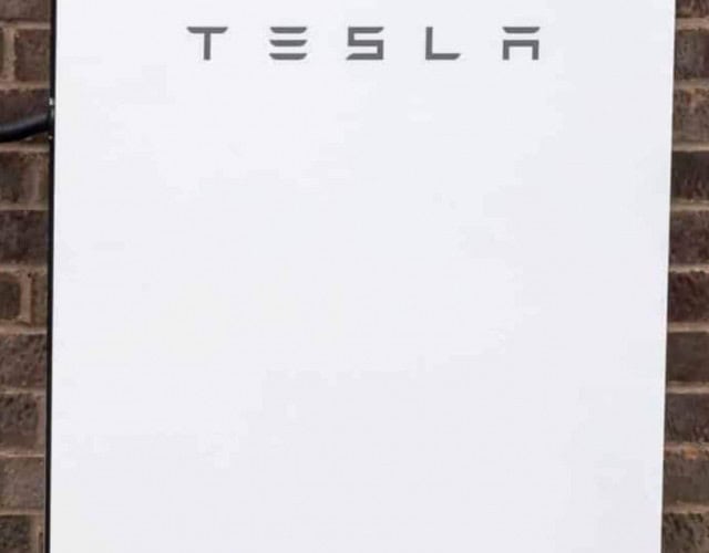 Capa - tesla