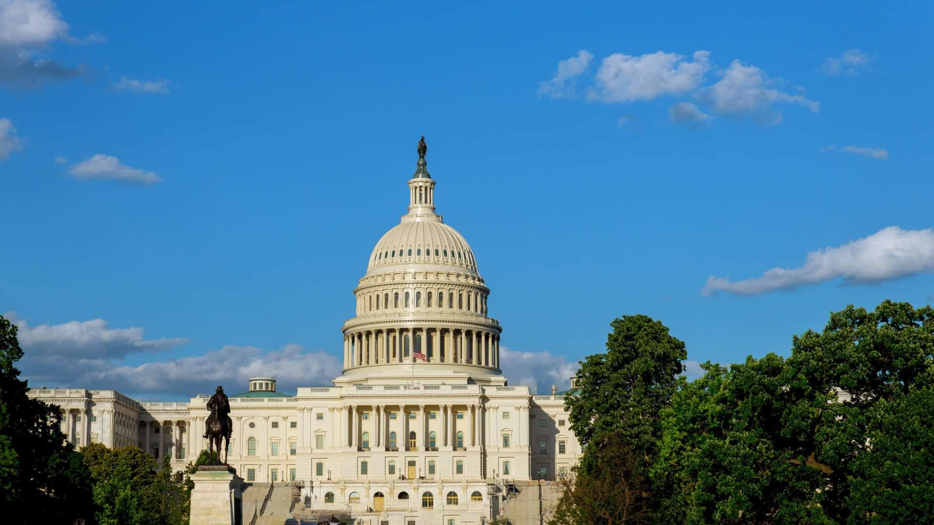 Hackers invadem rede do CBO nos EUA e acessam comunicações internas do Congresso