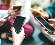 Google, Meta, Microsoft e outras big techs terão novas obrigações em plano europeu contra fake news.