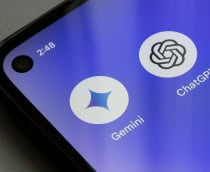 Logos de Gemini e ChatGPT lado a lado