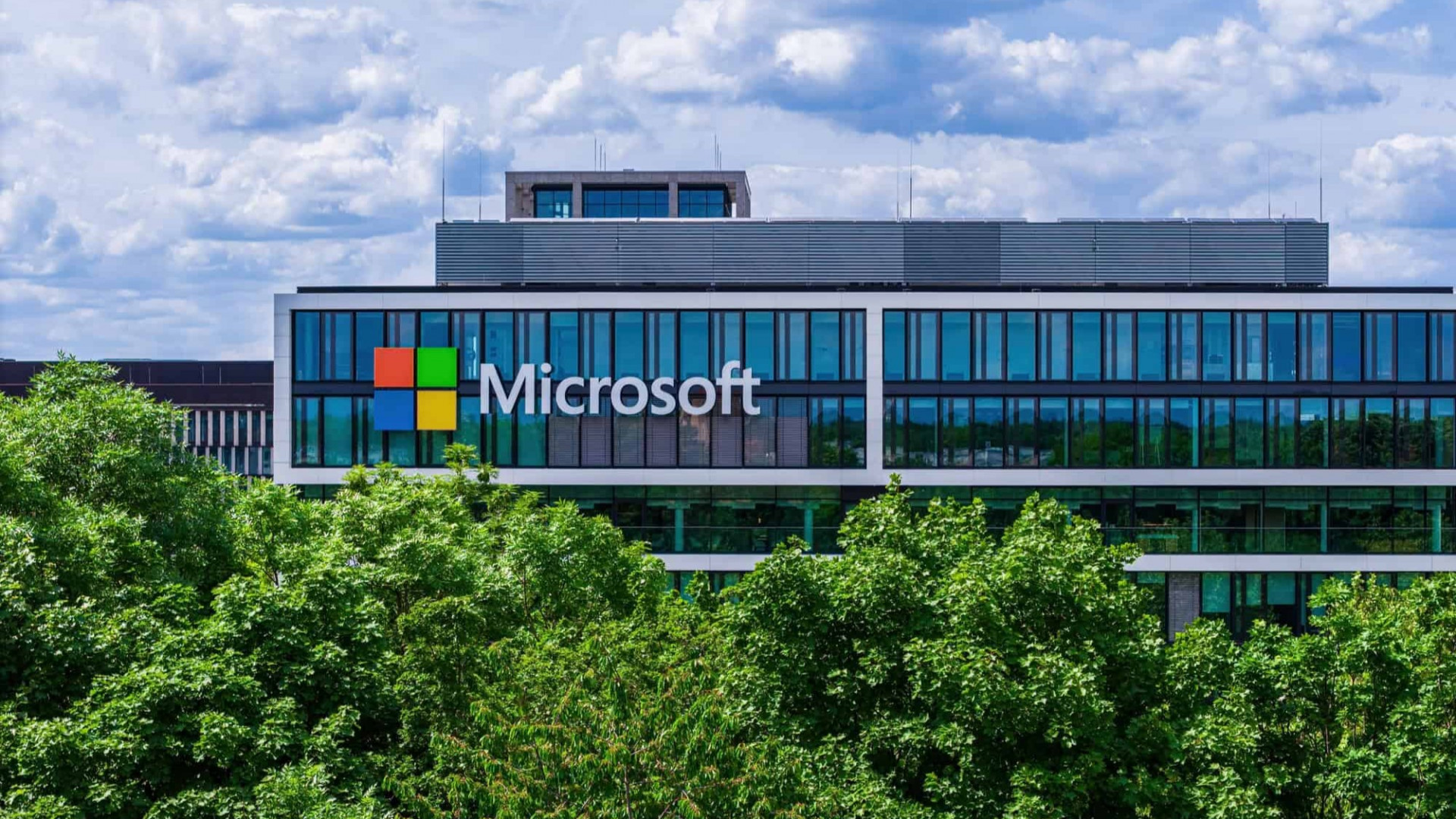 Fachada de prédio da Microsoft