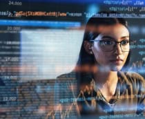 Igualdade de gênero recua na área tech, mas IA surge como aliada, diz relatório