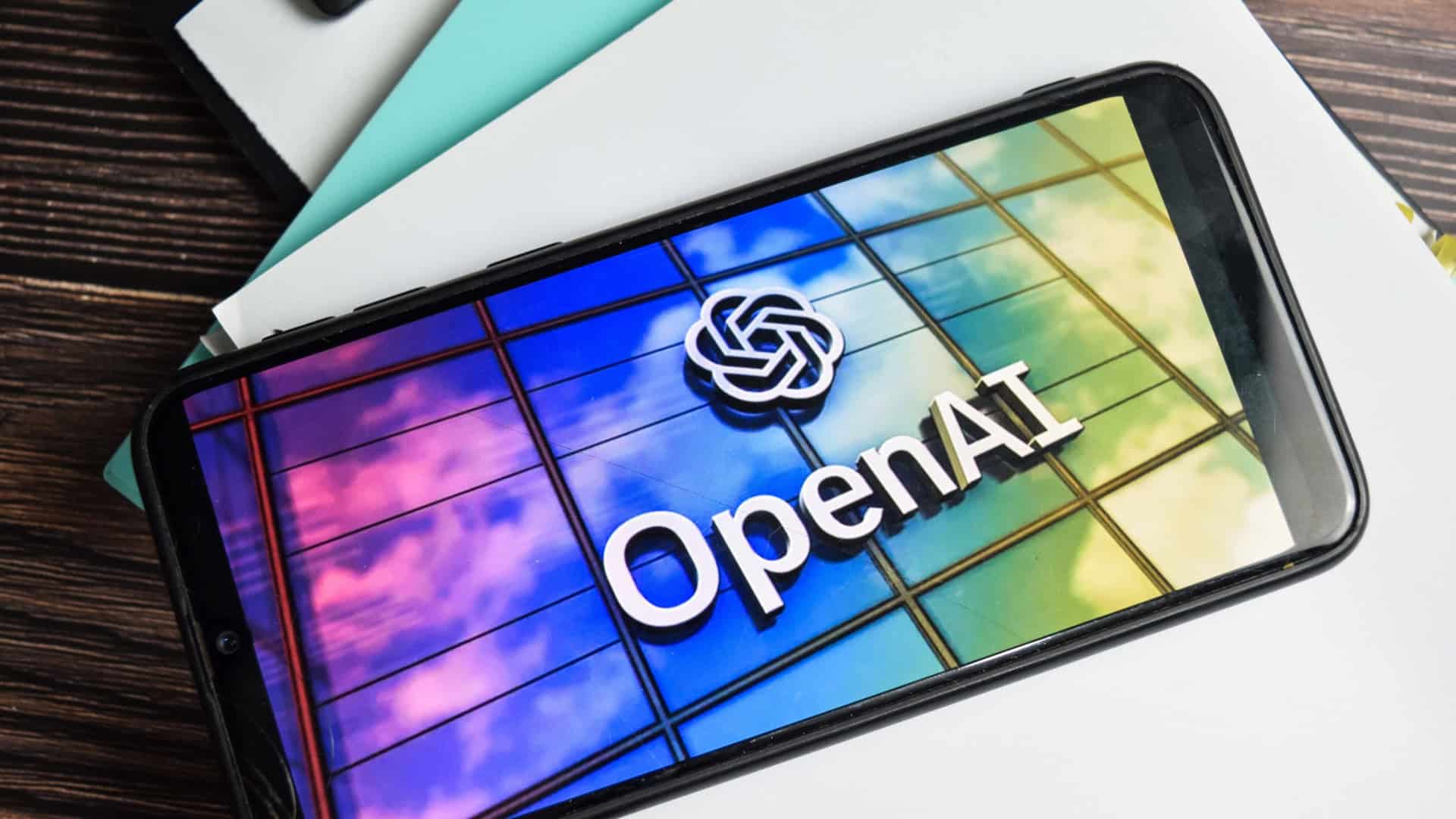 OpenAI pede apoio do governo dos EUA para financiar expansão bilionária em IA