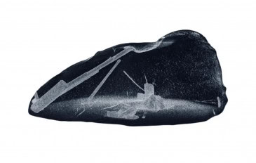 platinum-crystals-in-liquid-gallium-l-365x232