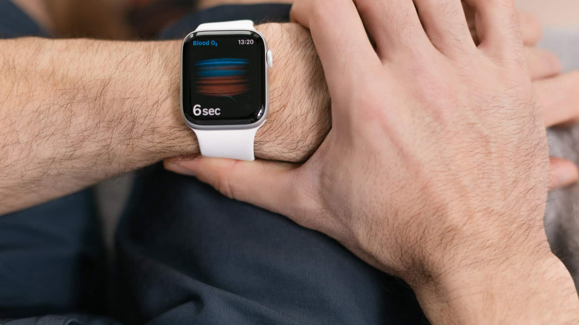 Processo de medição da saturação de oxigênio com o oxímetro do Apple Watch n