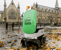 Robôs da Starship chegam ao Uber para estrear entregas autônomas no Reino Unido