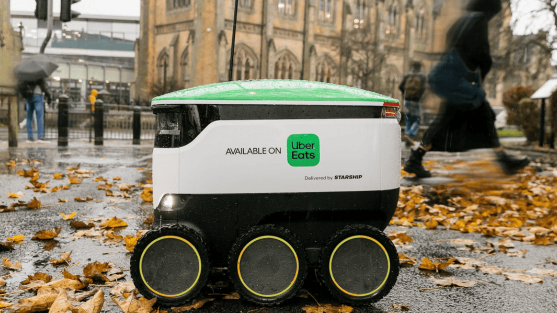 Robô da Uber Eats de perfil