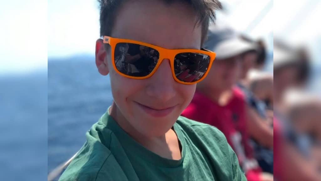 Selfie de adolescente que morreu após ser vítima de extorsão sexual no Instagram