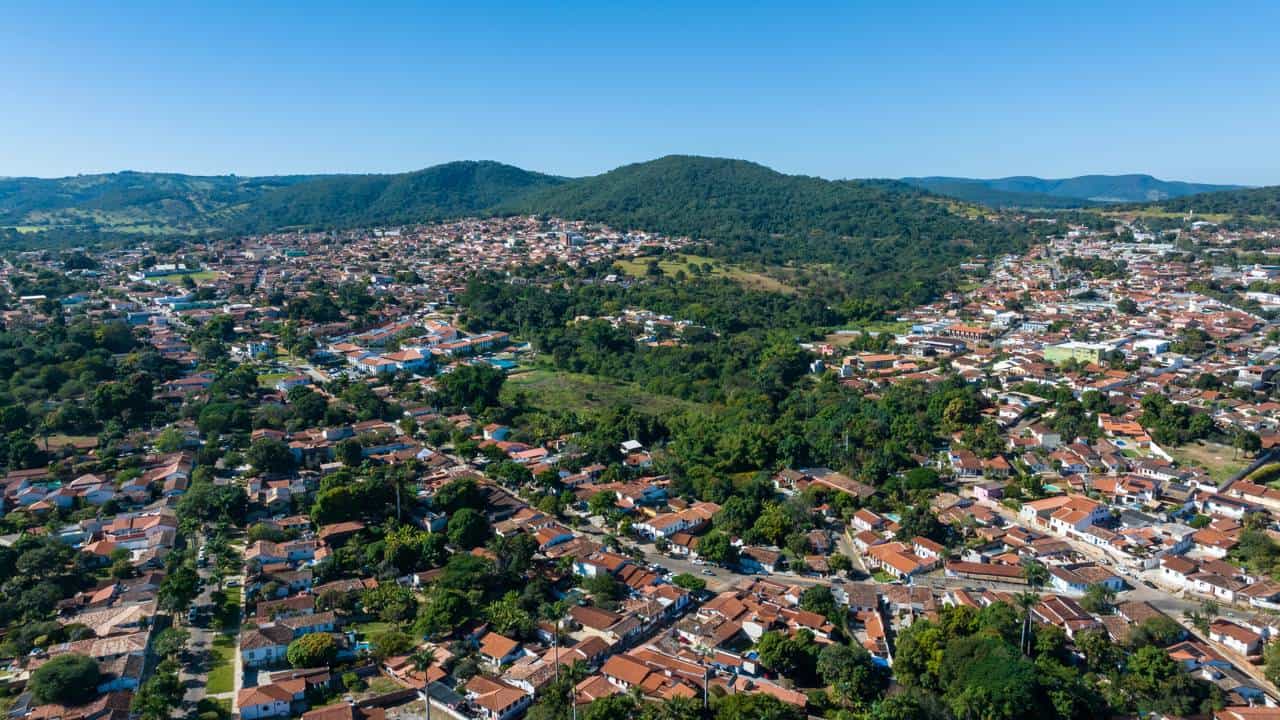 Pirenópolis combina mais de 80 cachoeiras, natureza e bem-estar para visitantes