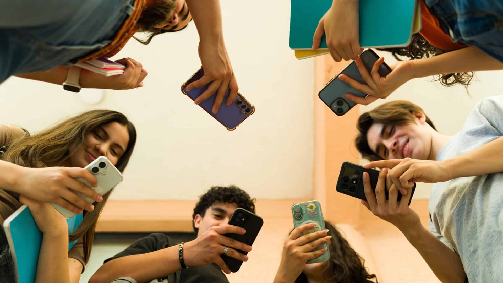 adolescentes celular