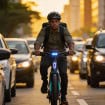 Por que o brasileiro está trocando o carro por bicicleta elétrica