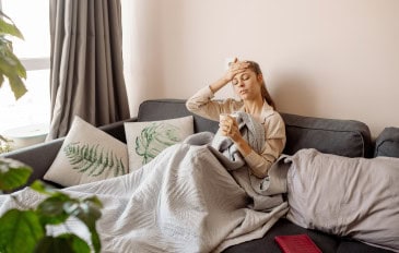 Estudo revela por que o corpo continua em alerta na covid longa