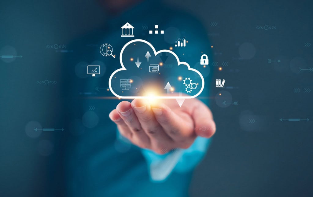 Sala 9 nuvem ia shutterstock 2511939495