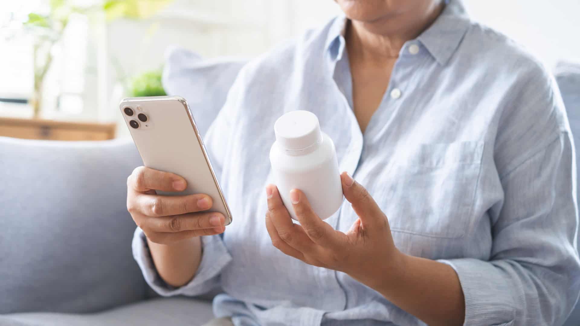 Anvisa aprova emissão eletrônica de receitas controladas e amplia segurança no país