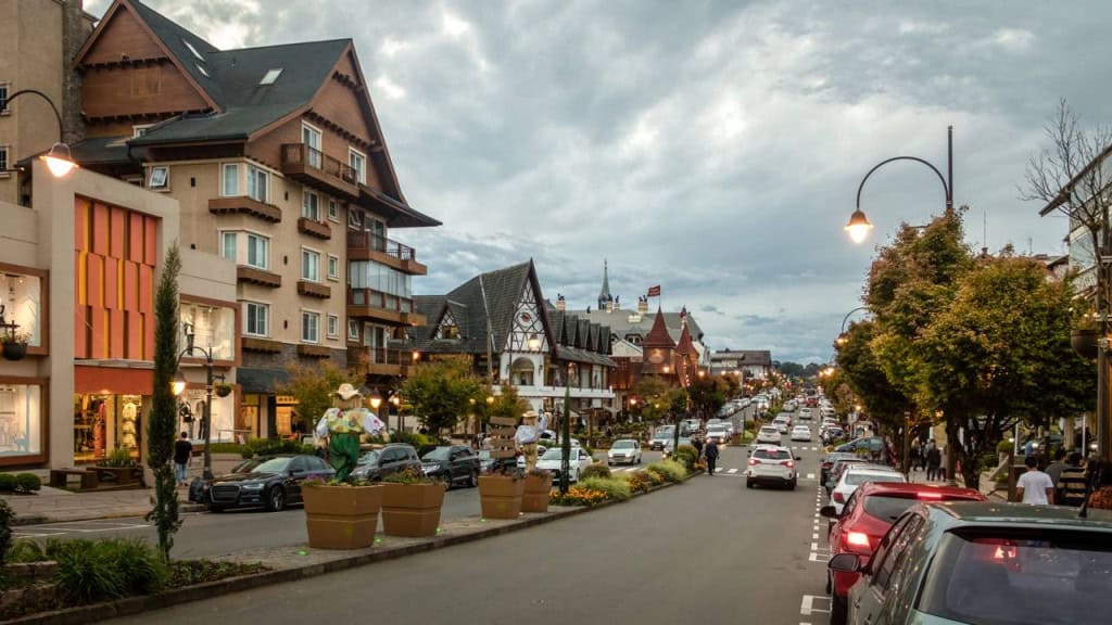 O que faz Gramado se destacar no turismo de inverno brasileiro
