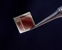 silicon-chips-on-the-b-210x172