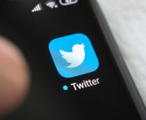 X pode ter abandonado marca Twitter, afirma petição nos EUA