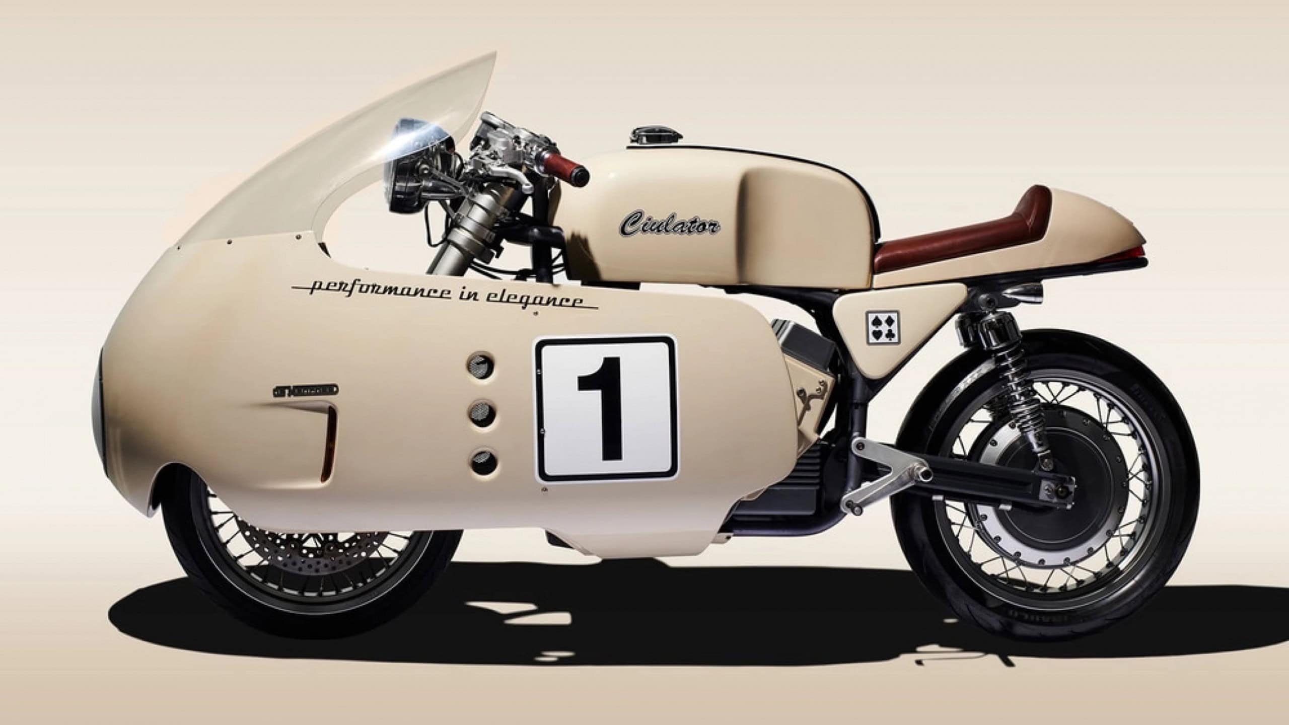 Retrô, fofa e poderosa: moto diferentona chega a 250 km/h