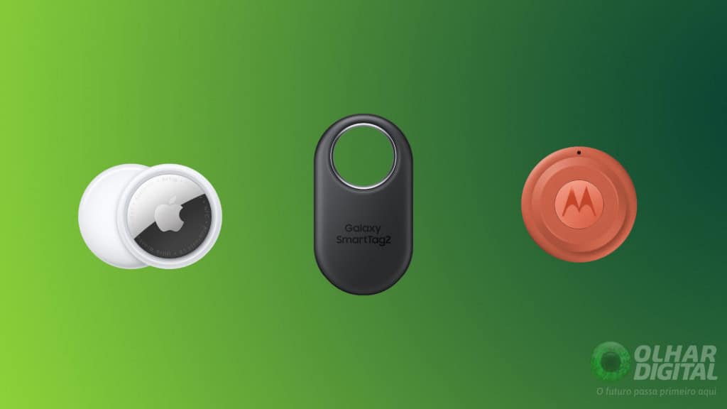 Montagem lado a lado mostrando os rastreadores Apple AirTag, Samsung Galaxy SmartTag2 e Moto Tag 2 para comparativo de design e ficha técnica