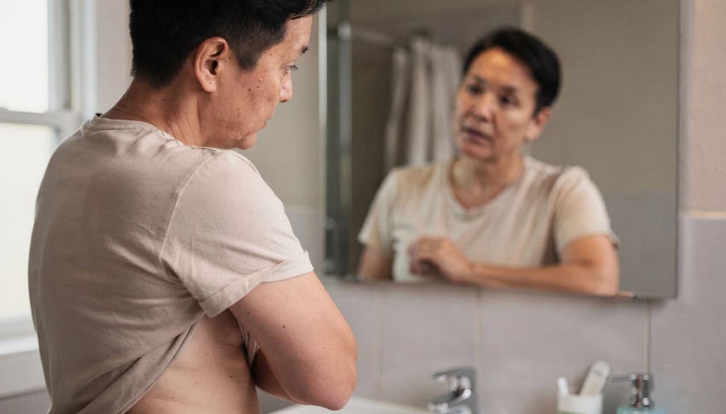 O que acontece se você ficar sem usar desodorante por uma semana?