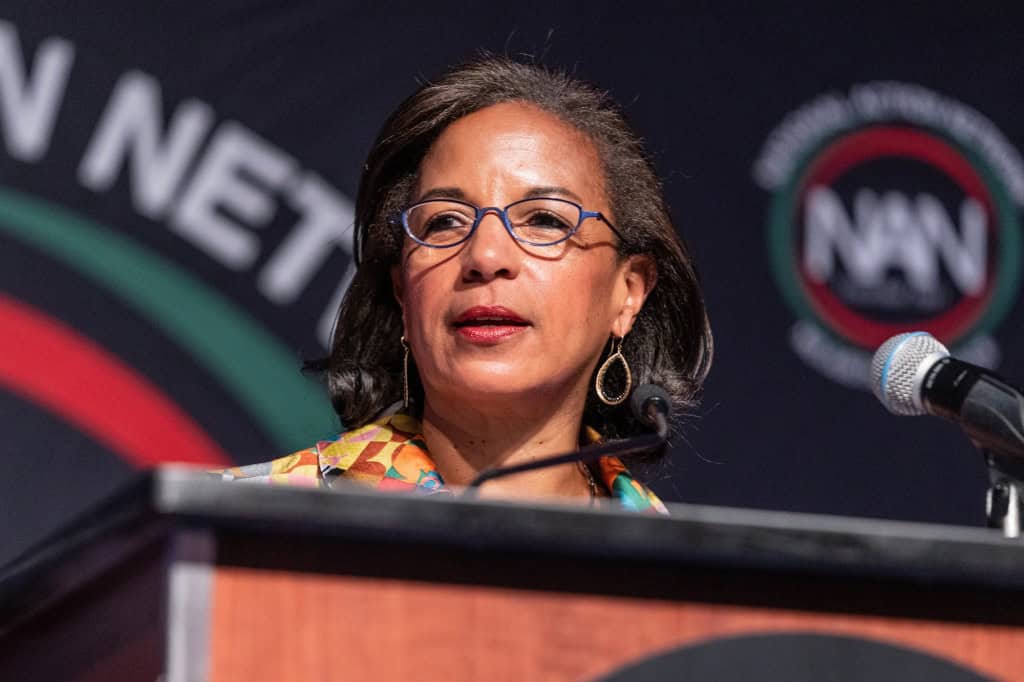 Susan Rice Angry Trump exige que Netflix demita ex-assessora de Obama
