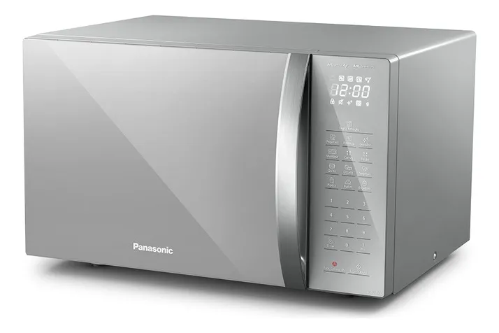 Micro-ondas Panasonic em oferta: modelo em inox com 34 litros O Panasonic NN-ST67LSRU possui espaço interno de 34 litros, permitindo acomodar recipientes de diferentes tamanhos para aquecimento ou preparo de alimentos. Essa capacidade é adequada para uso em cozinhas domésticas e preparo de refeições do dia a dia. Micro-ondas Panasonic em oferta: modelo em inox com 34 litros