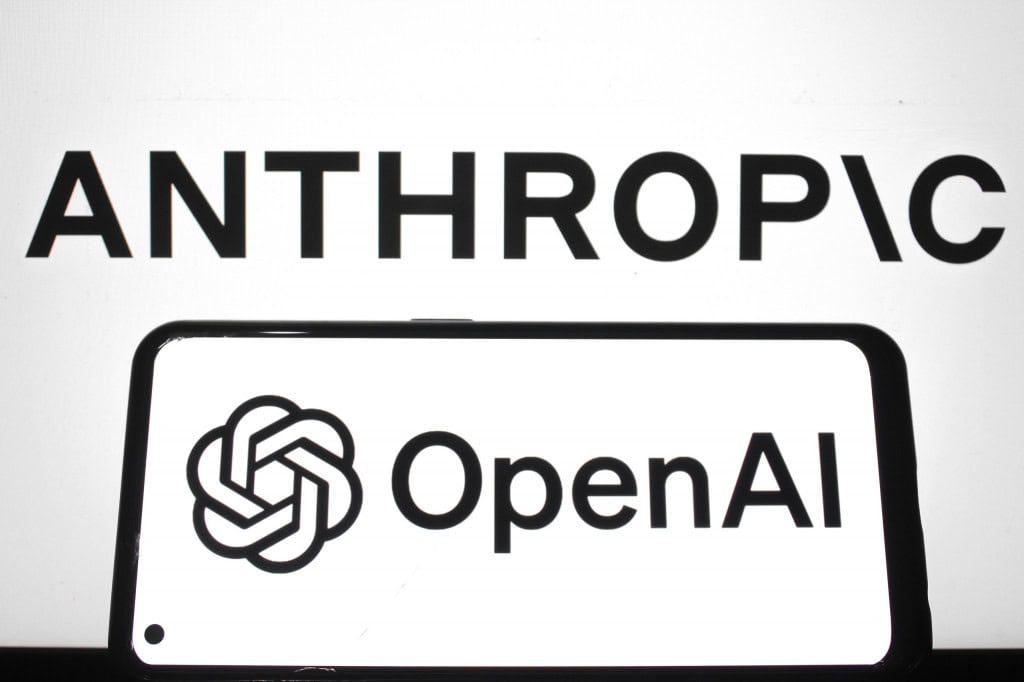 Logos de Anthropic e OpenAI