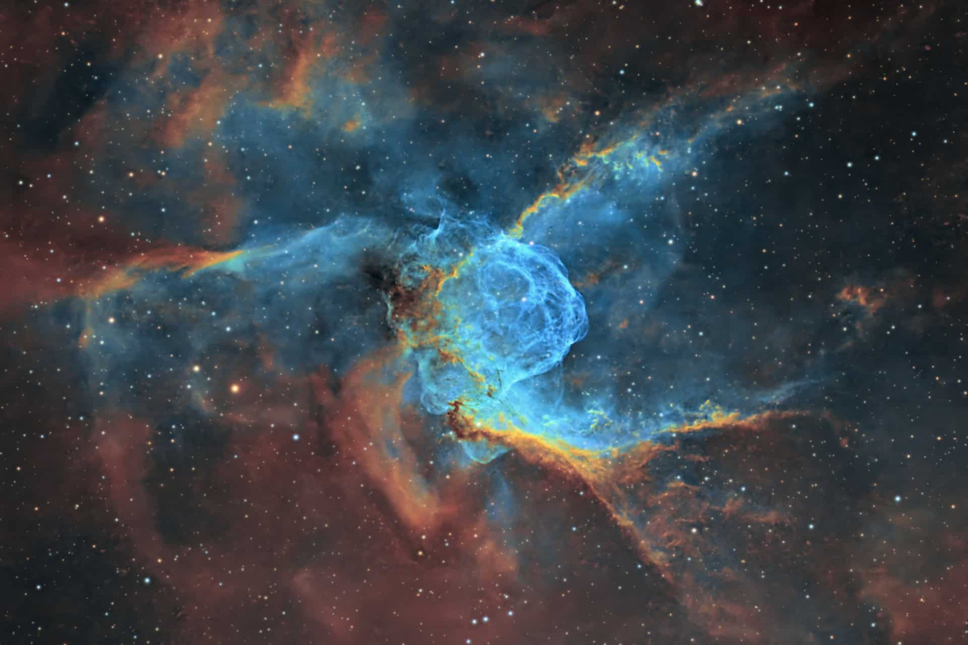 “Capacete de Thor”: astrofotógrafo registra nebulosa 10 vezes maior que o Sistema Solar