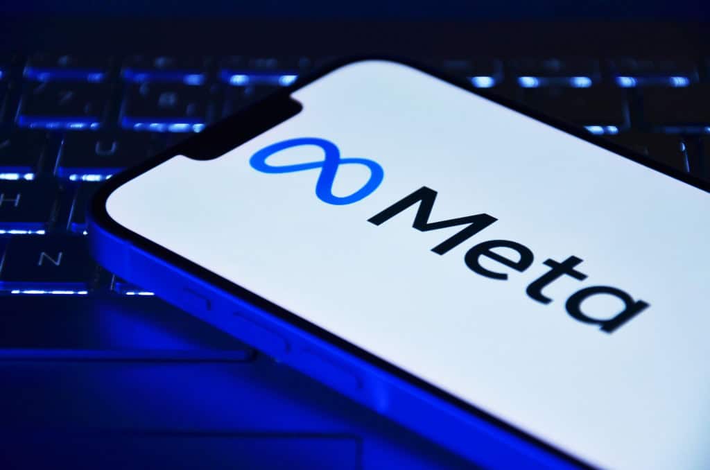 Logo da Meta em um smartphone