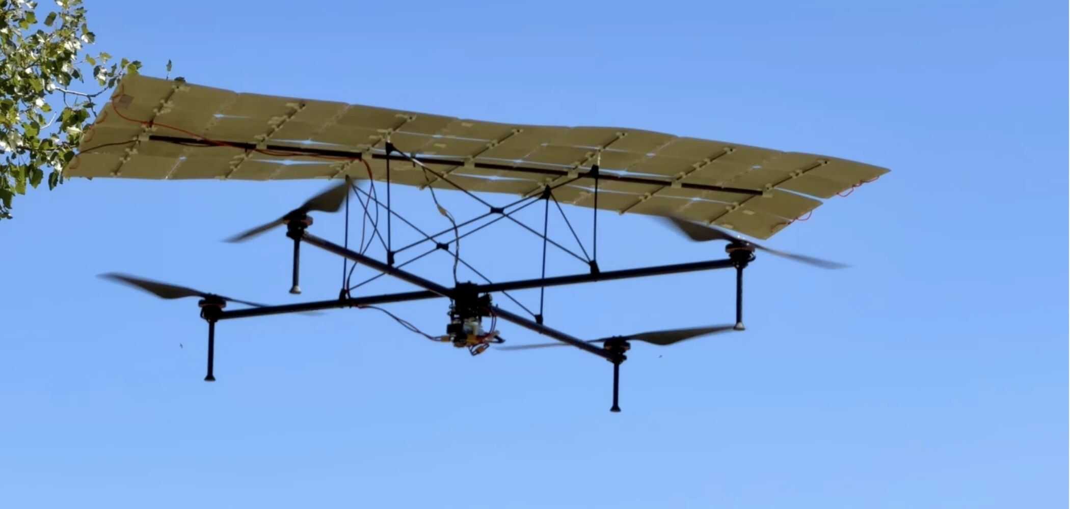 Drone solar quebra recorde e amplia limites de voo