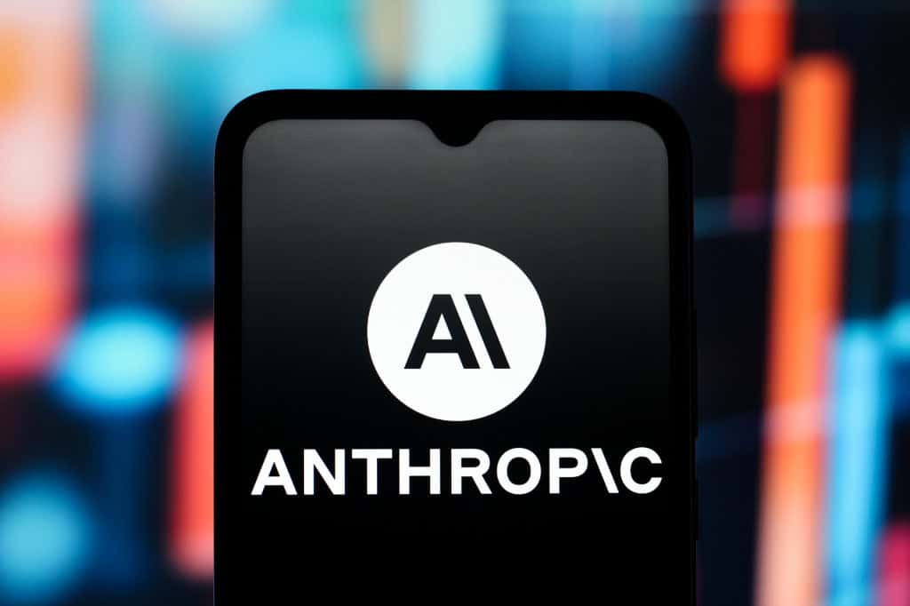 Logo da Anthropic em um smartphone