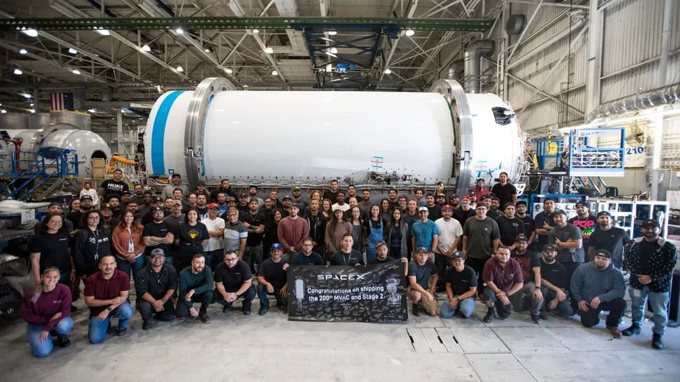Imagem de um dos segundos estágios do foguete Falcon 9
