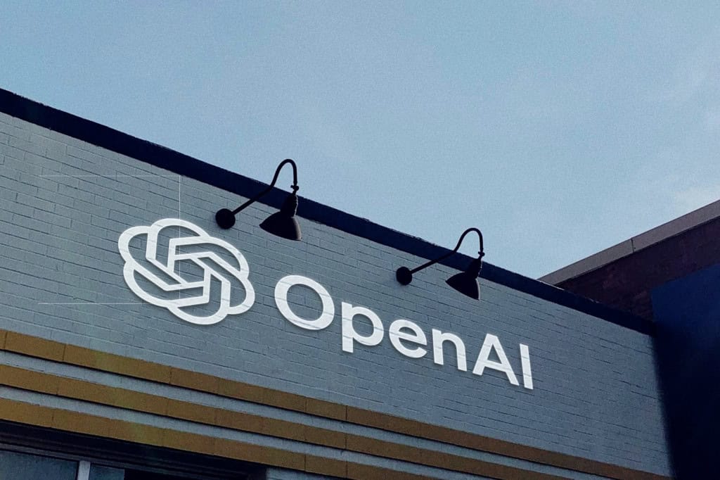 Logo da OpenAI na fachada de uma empresa
