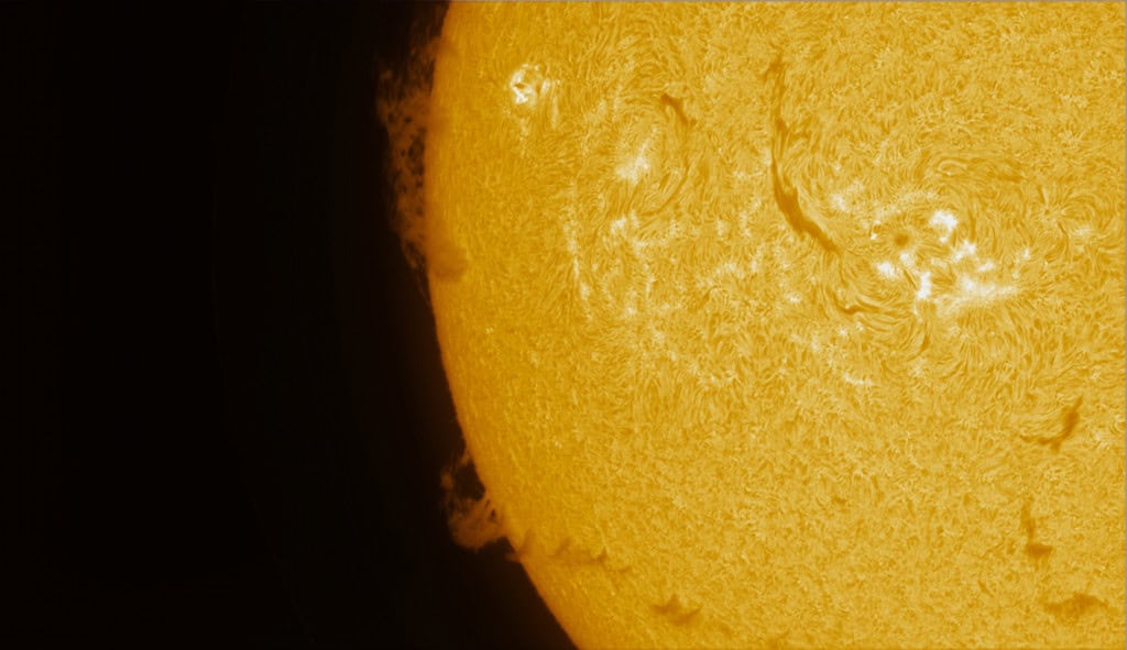 proeminência solar
