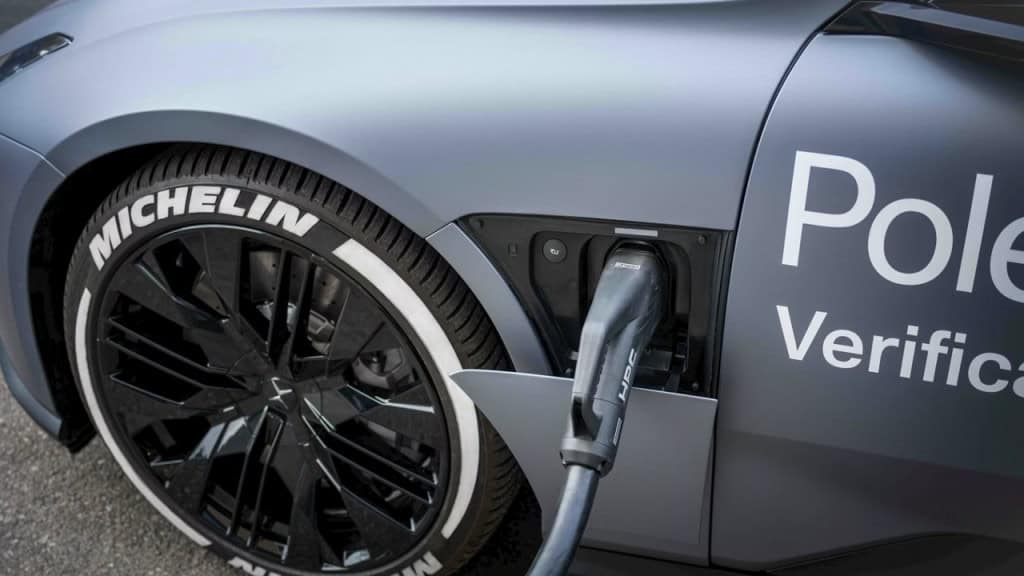 Bateria que carregam até carros em 5 minutos pode chegar ao Brasil em 2027
