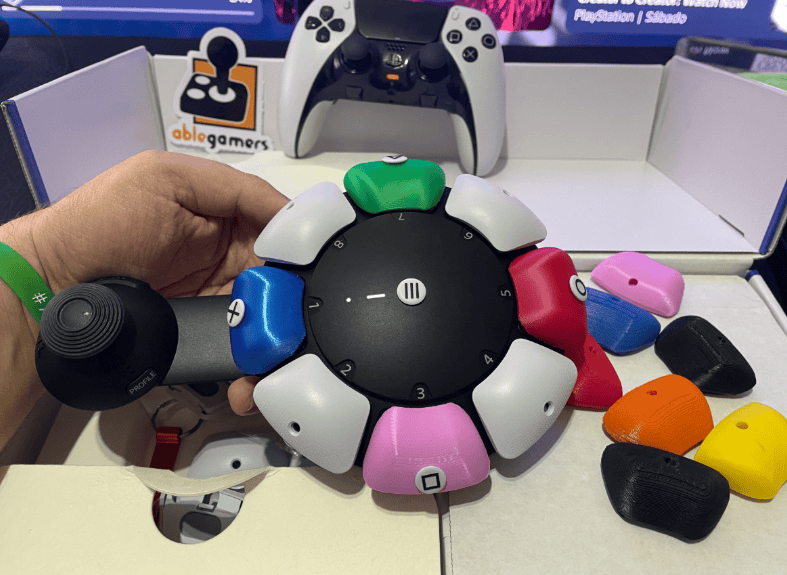 Controle adaptado. 